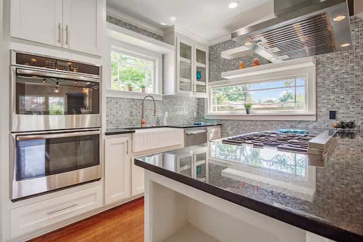 Hire kitchen refurbishment & appliances contractors in Wayne, New Jersey. Our expert fitters do extensions, design & installation.